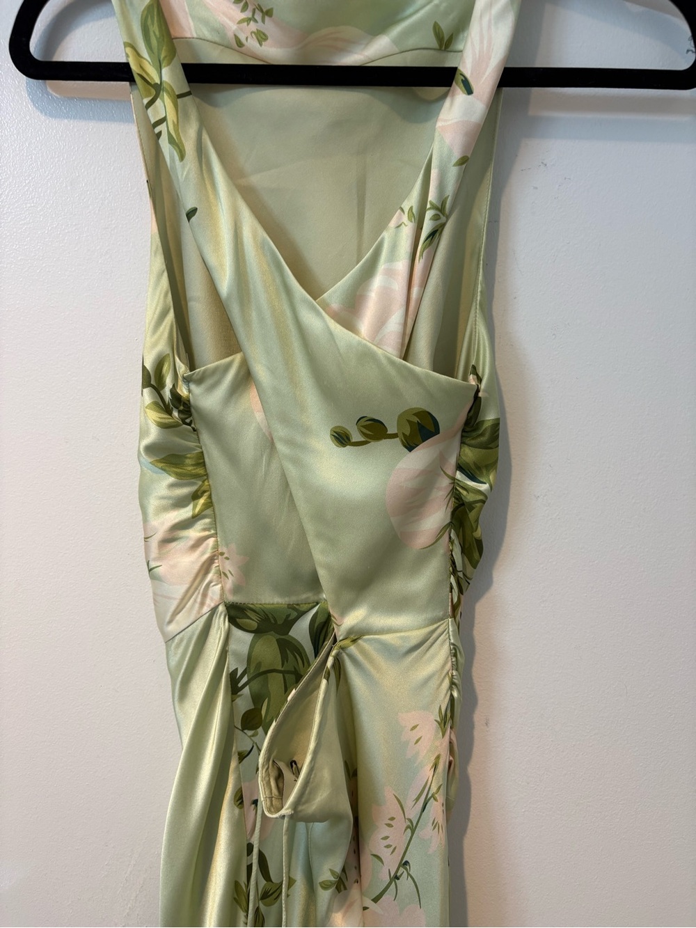 Few Moda Reformation 100% Silk Pale Green Floral Dress - Size XS - Picture 6 of 10